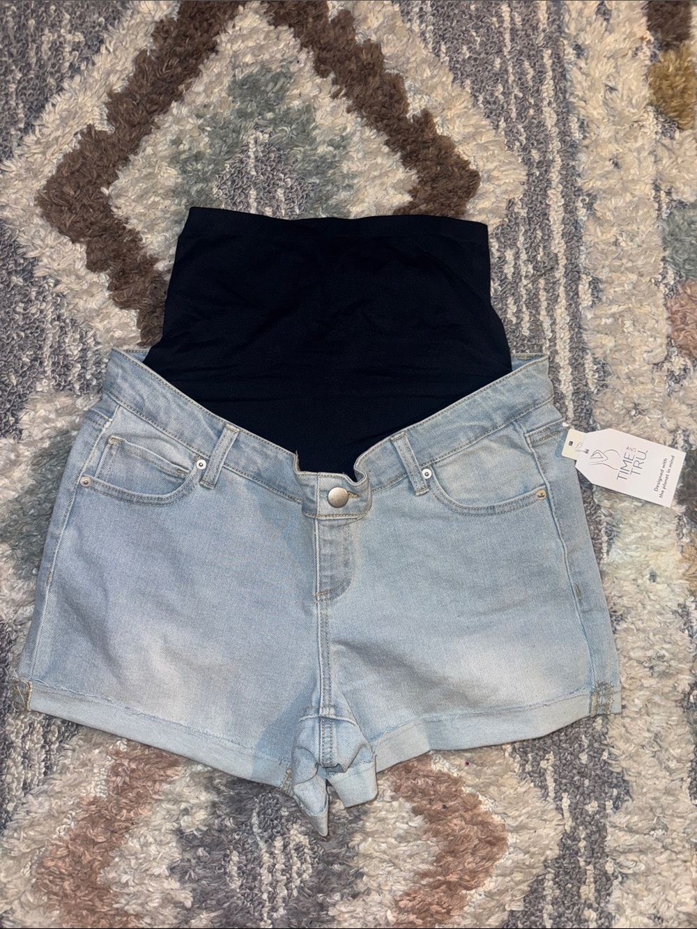 Time and Tru Light Wash Denim Maternity Shorts with Black Support Panel Size: M
